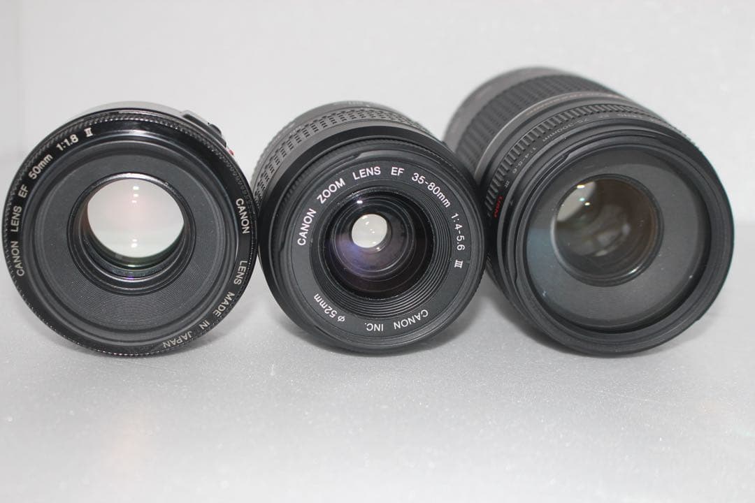 デジタル一眼レフカメラcanon kiss x10i標準&望遠&単焦点セット