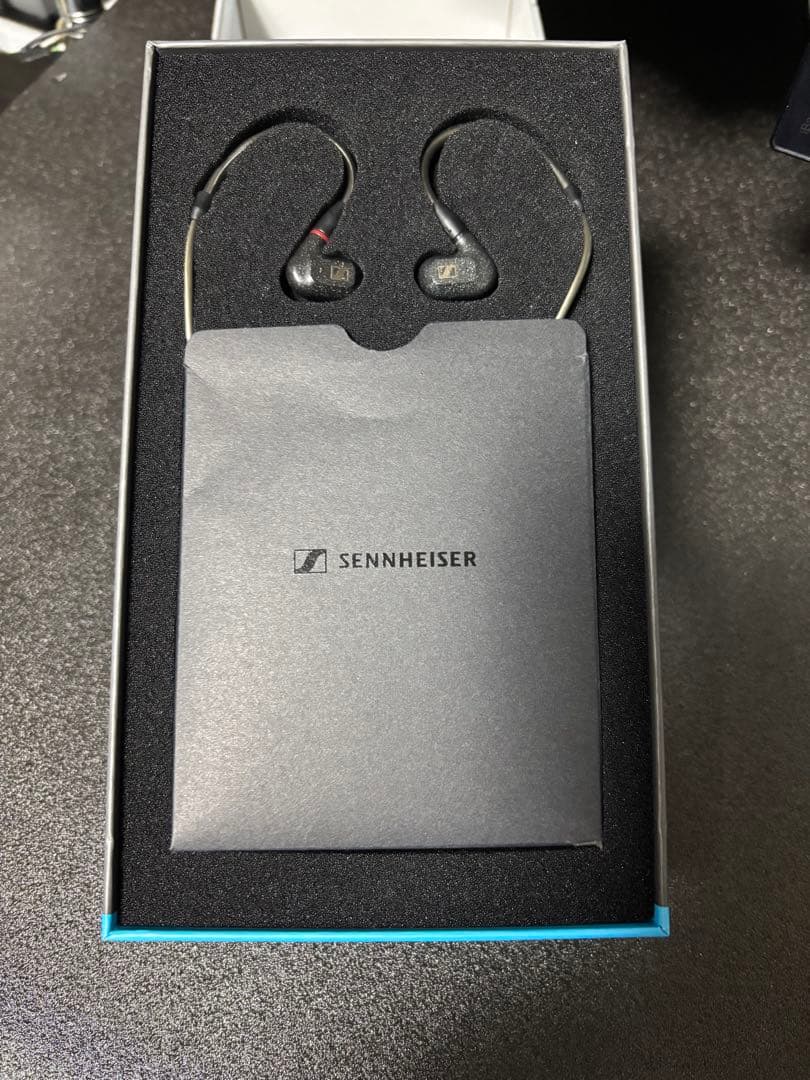 Sennheiser IE300 ゼンハイザー　有線イヤホン
