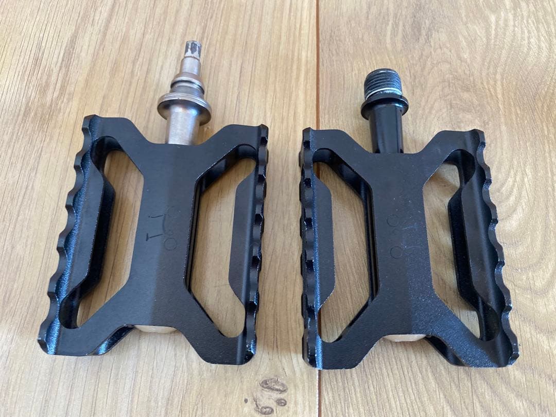 BROMPTON ブロンプトン　スーパーライト　クイックリリース　ペダル