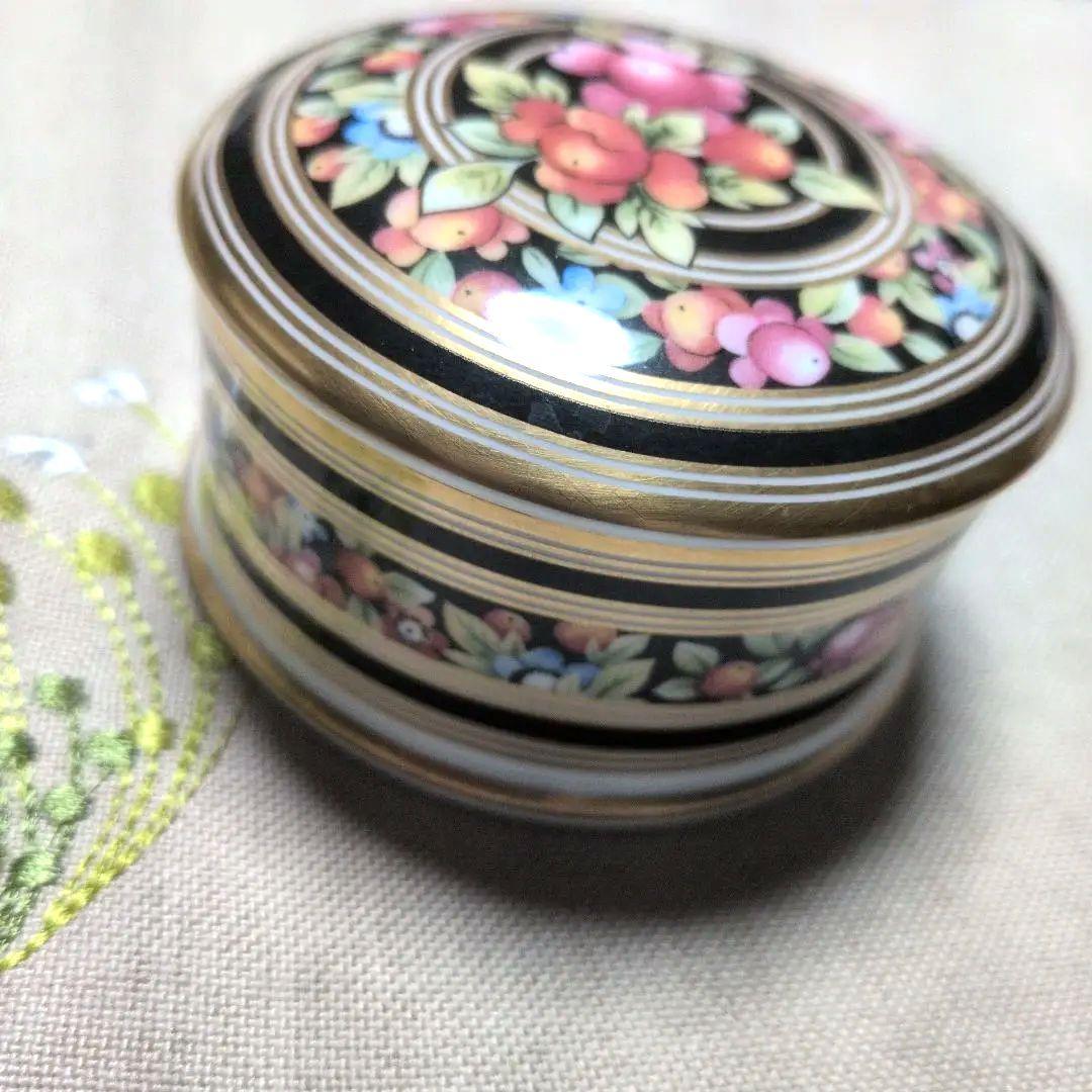 ウェッジウッドラウンドボックス