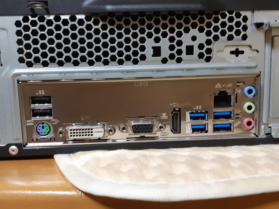 自作PC　AM4 APU 200GE・8GB・256GB・WIN10