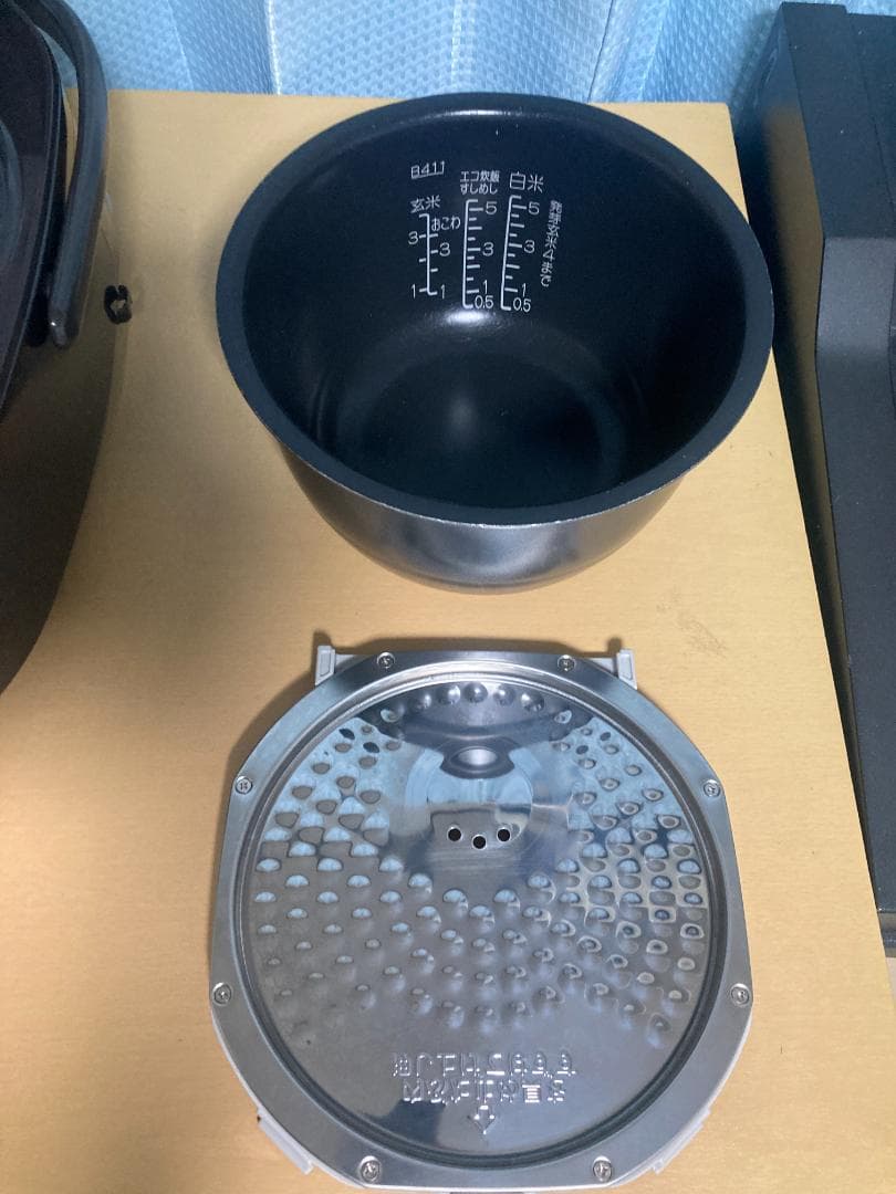 ★★2017年製 Zojirushi NP-VN10 炊飯器 5.5合★001