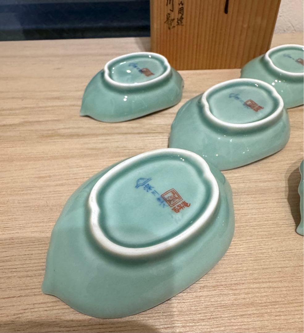 深川製磁、百年庵、笹青磁、笹彫刻千代口揃、箱入り未使用品