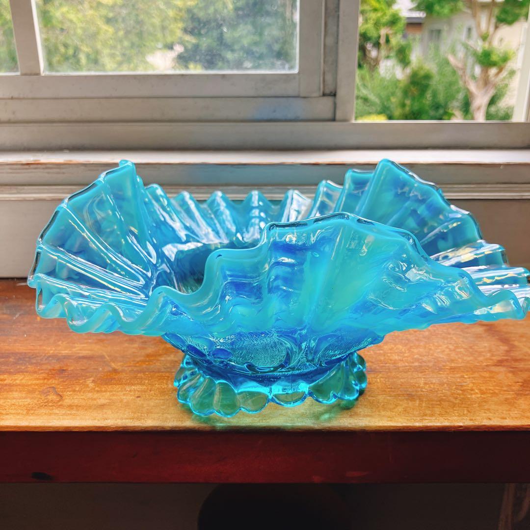 美品 ボーモント・フェントン社 ブルーオパルセント ウランガラス フリル ボウル