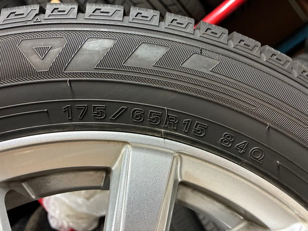 ダンロップ スタッドレス 175/65R15 4穴 ホイール付き 4本
