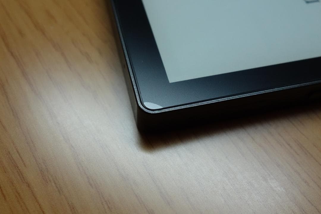 Minimal Phone Onyx 6GB / 128GB 純正ケース付