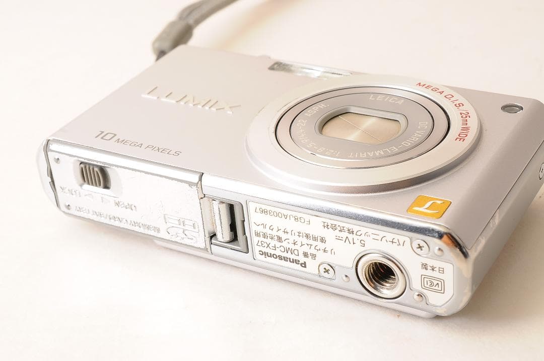 【美品】Panasonic LUMIX DMC-FX37 動作確認済 @4542