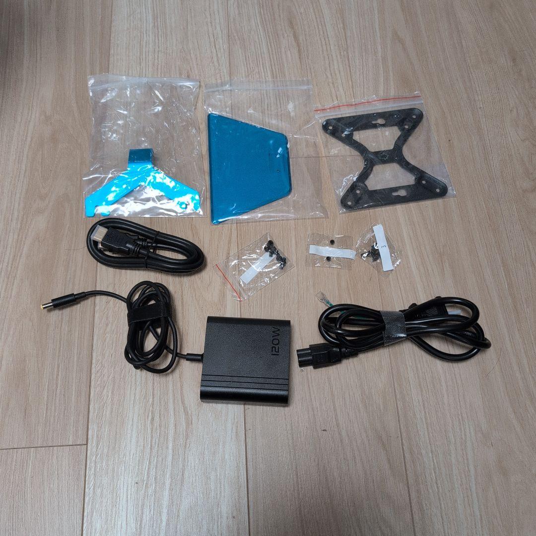 【MINISFORUM】ミニPC UM780 XTX