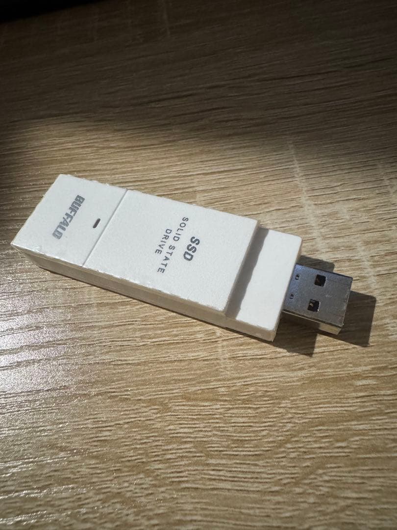 バッファロー 1TBスティックSSD SSD-SCT1.0U3