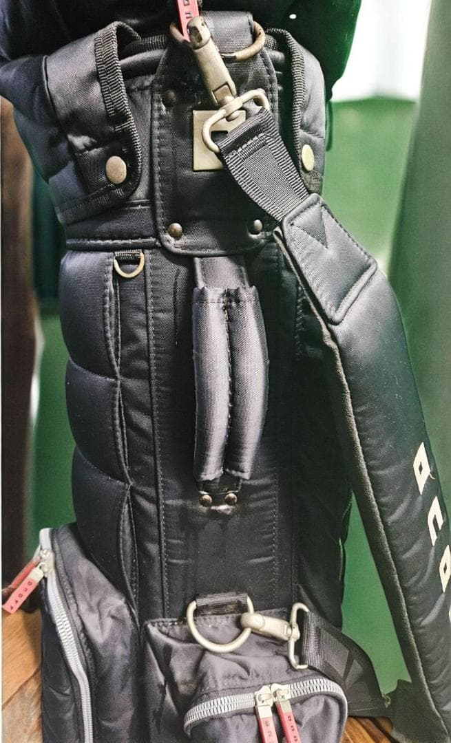 送料無料/美品　onoff ゴルフバッグ・キャディバッグ ブラック