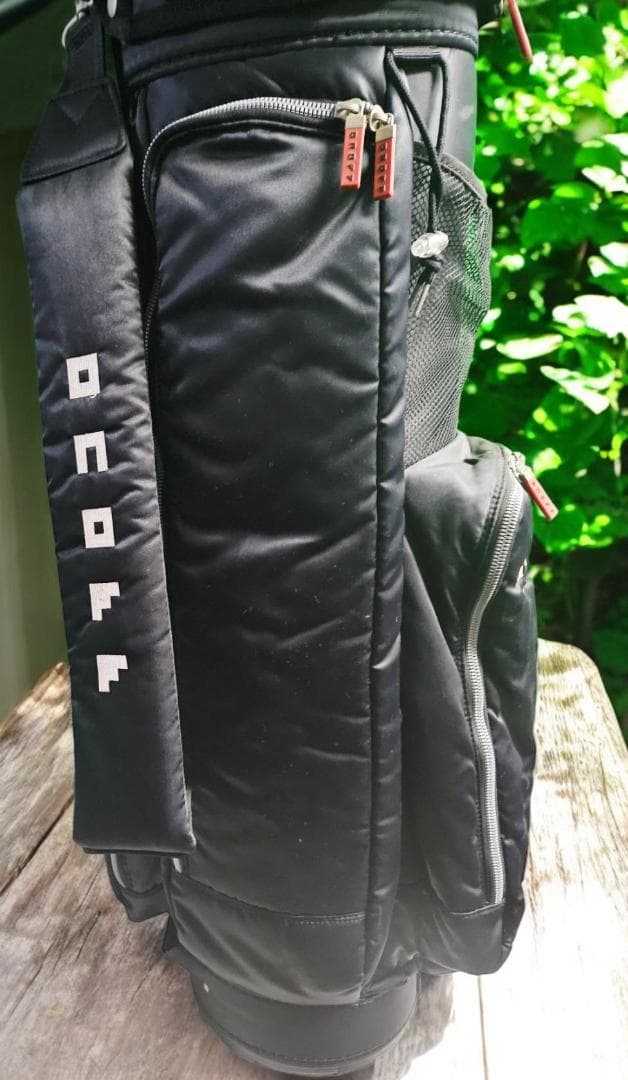 送料無料/美品　onoff ゴルフバッグ・キャディバッグ ブラック