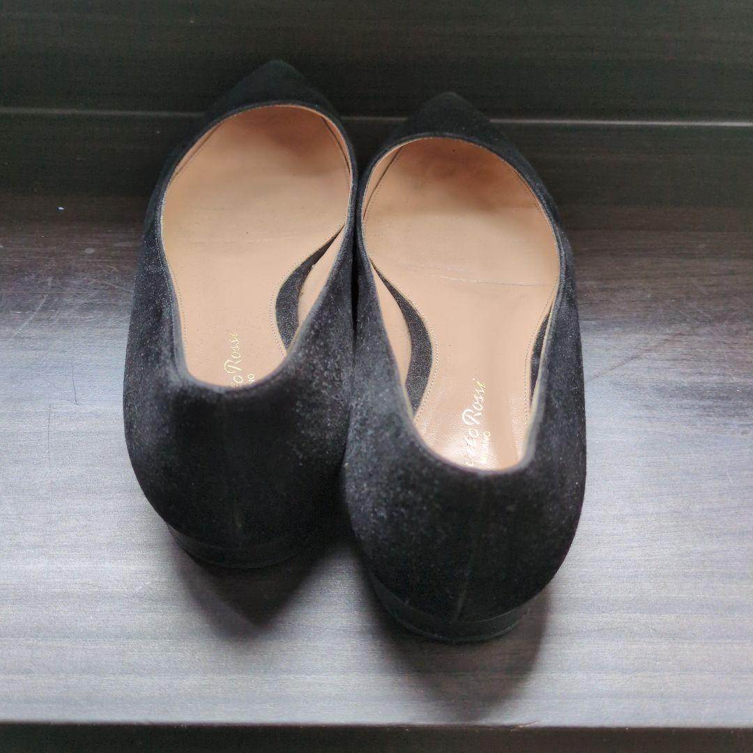 Gianvito Rossiスエードポインテッドトゥフラットシューズ