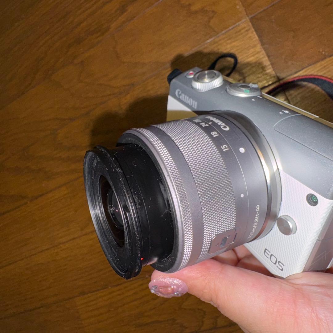 Canon EOS M100 レンズキット