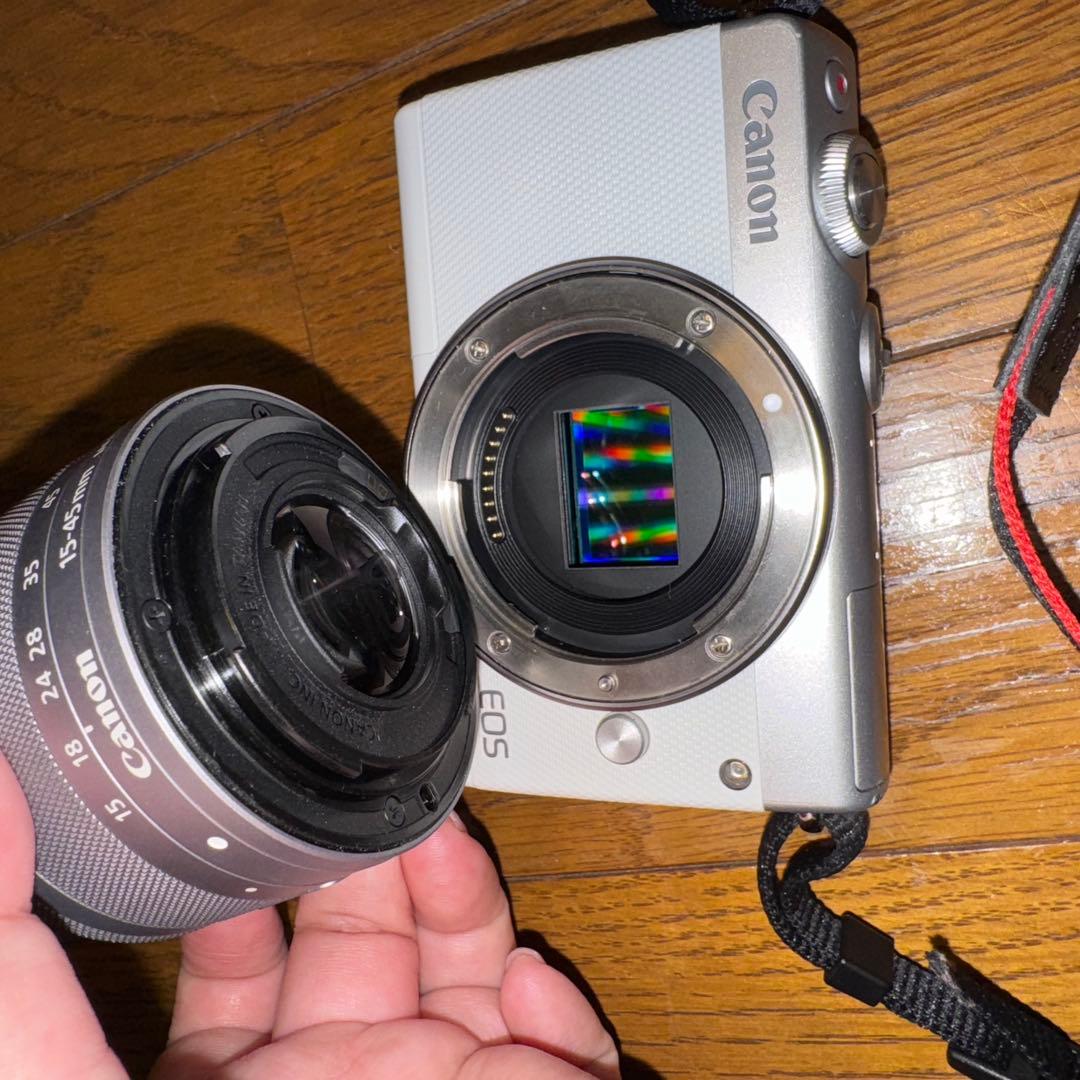 Canon EOS M100 レンズキット