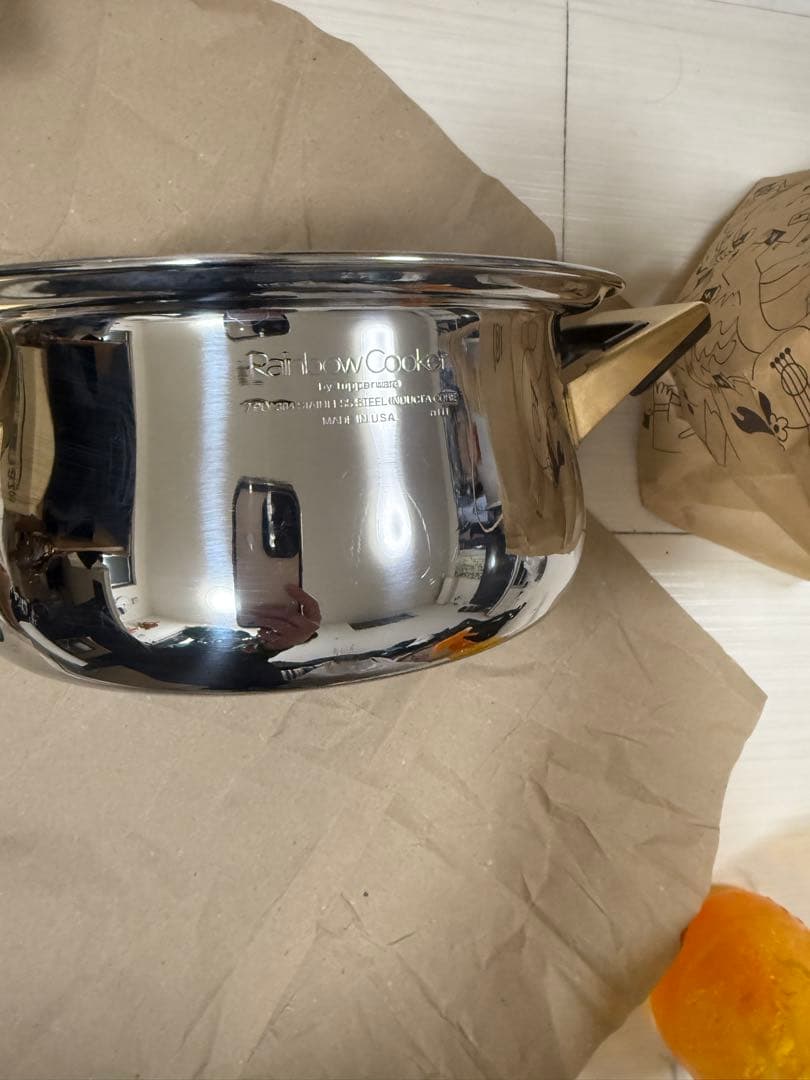 ステンレススチール製の両手鍋、TupperwareのRainbow Cooker