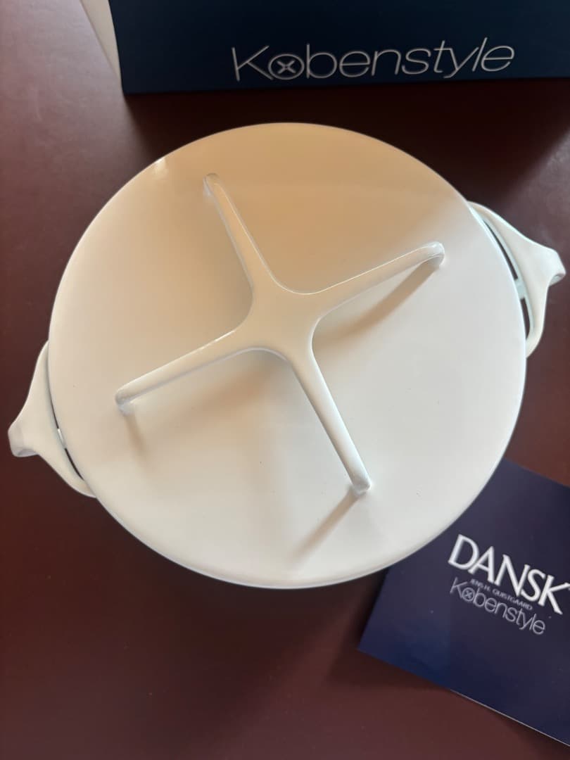 DANSK Kobenstyle 2QT 18センチ　ホワイト