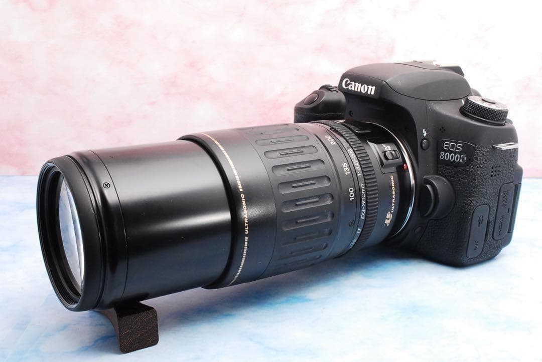☆Wi-Fi搭載☆Canon EOS 8000D☆Wレンズ☆一眼レフカメラ