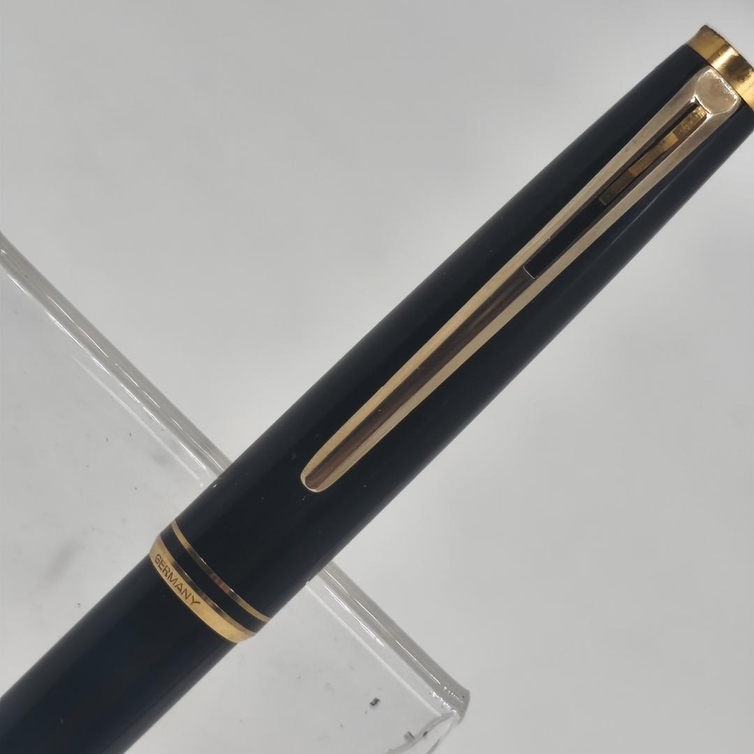 MONT BLANC　モンブラン ボールペン クラシック ブラック