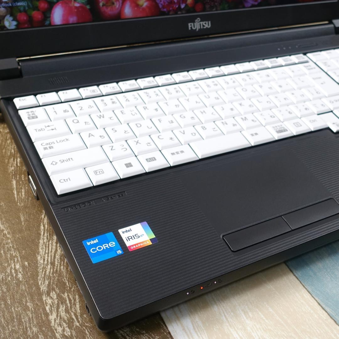 美品で神速の２０２３年製✨１２世代ｉ５に超高速新品ＳＳＤ５１２ＧＢ＆大容量メモリ