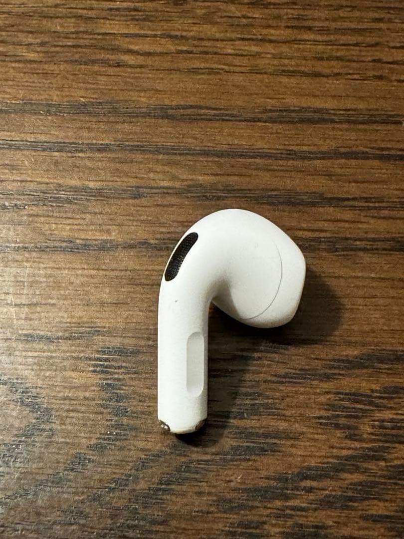 AirPods4 アクティブノイズキャンセリング機能搭載