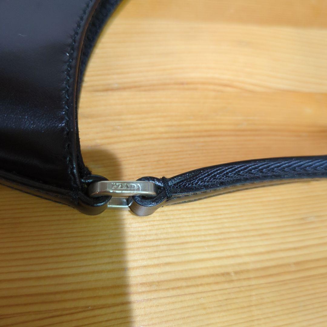 プラダ　レザーワンショルダーバッグ　美品　正規品　PRADAショルダー　レザー