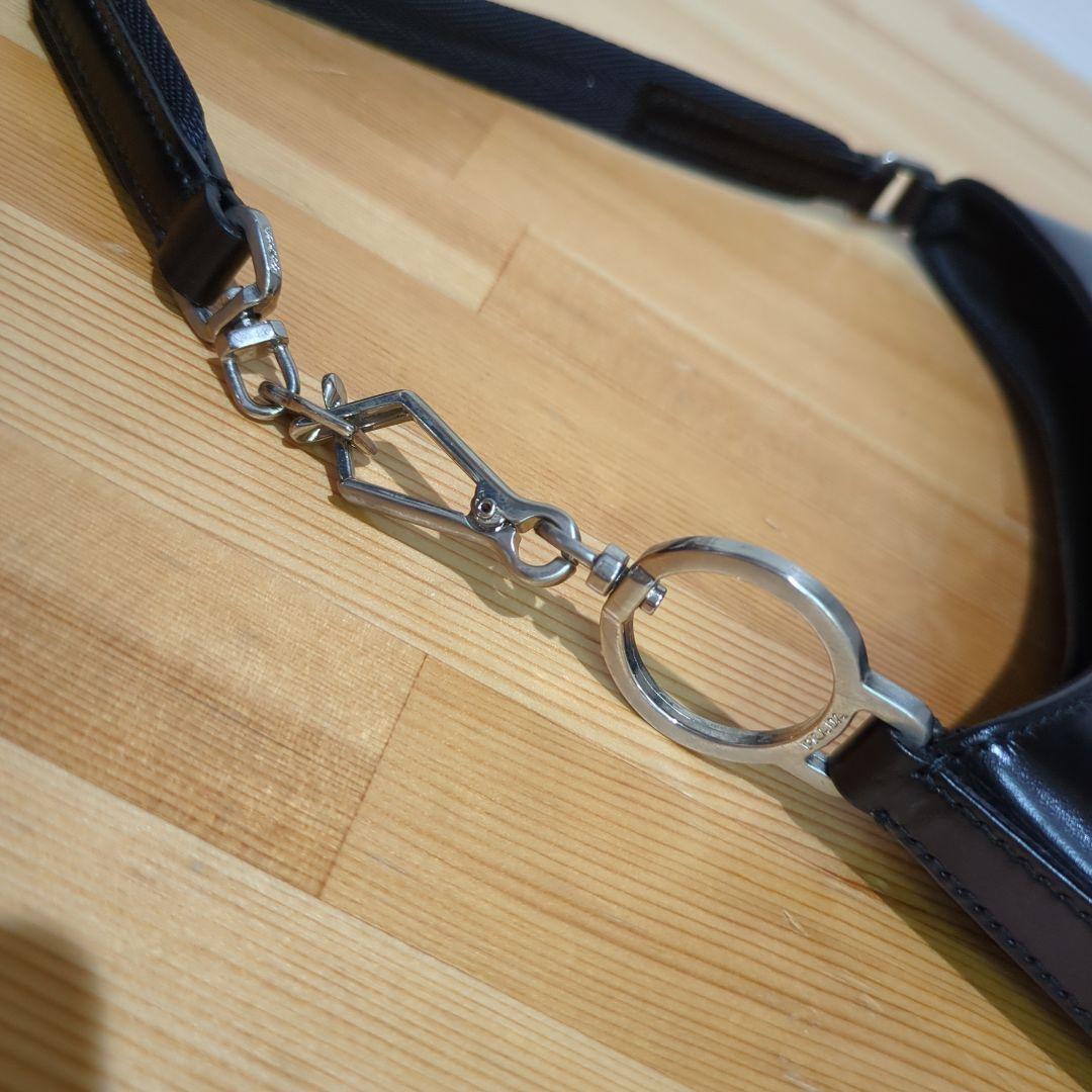 プラダ　レザーワンショルダーバッグ　美品　正規品　PRADAショルダー　レザー