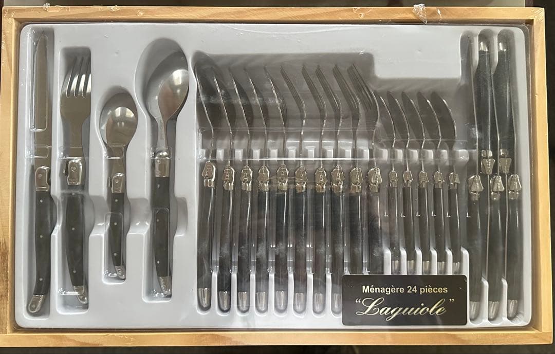 ラギオール 24点カトラリーセット２点