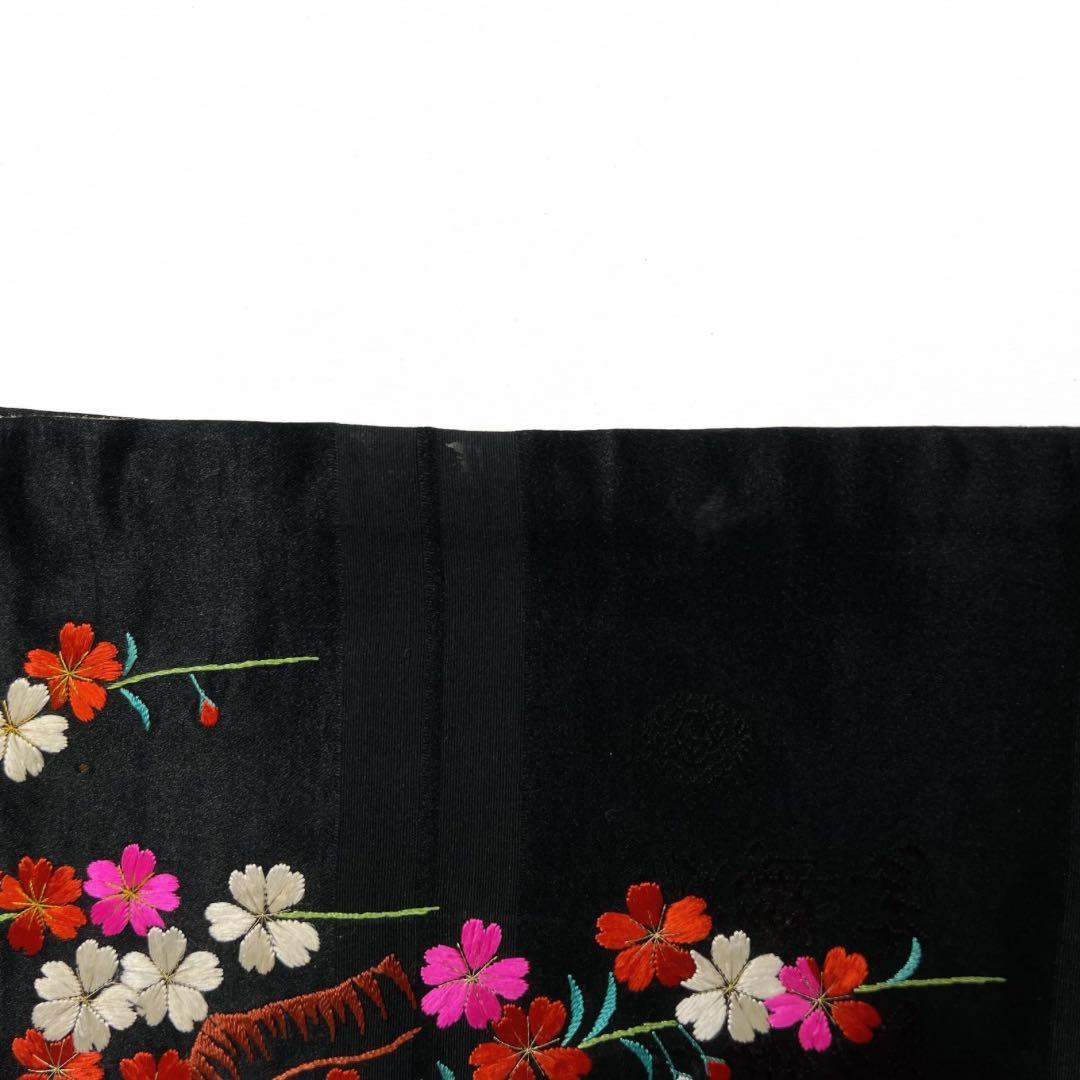 アンティーク　開き名古屋帯　刺繍　打ち出の小槌　鈴　花模様　着物　103a d