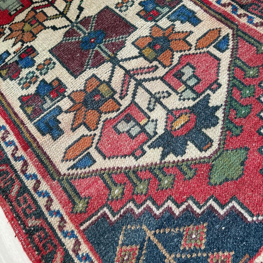 トルコヴィンテージラグ A36 スモールラグ ネイビー レッド マスタード