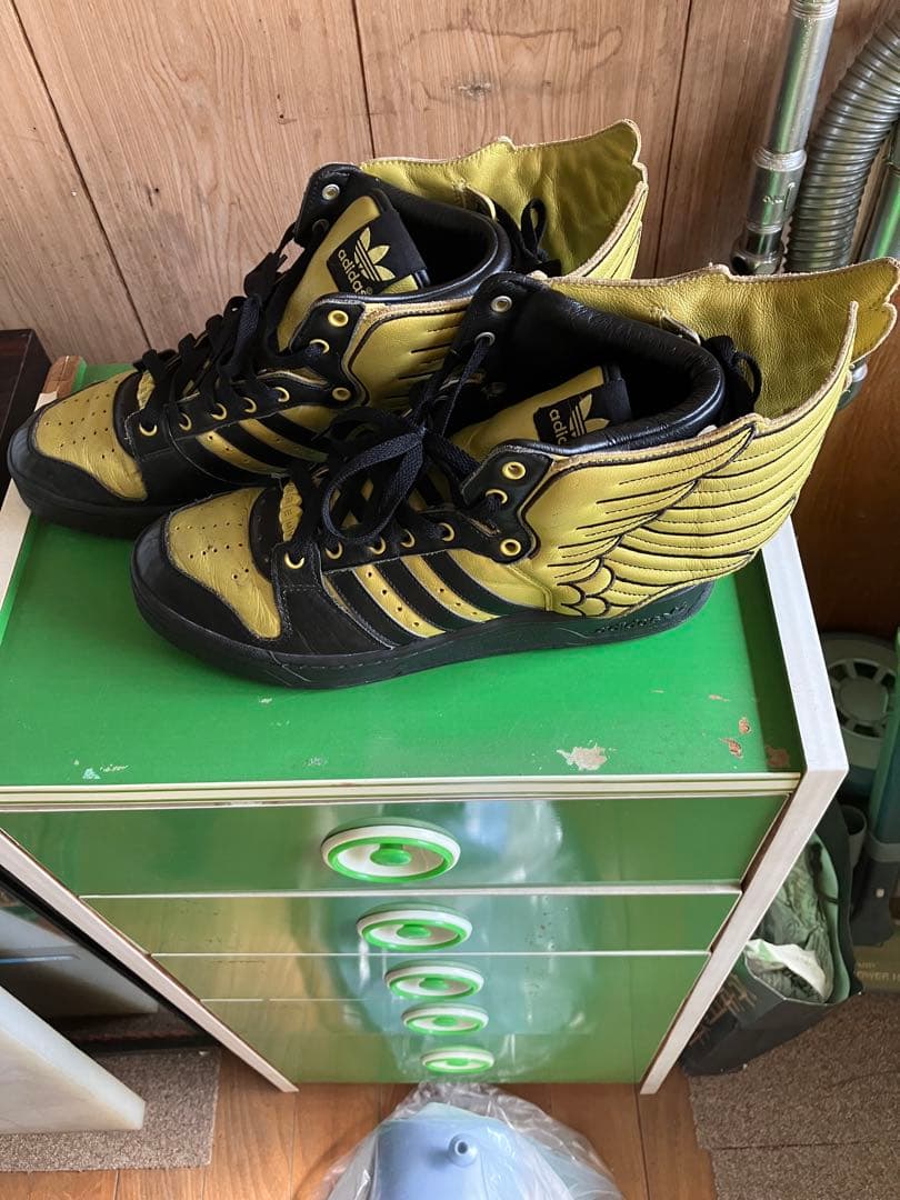 adidas ジェレミースコット黒/黄 ハイカット バスケットシューズ