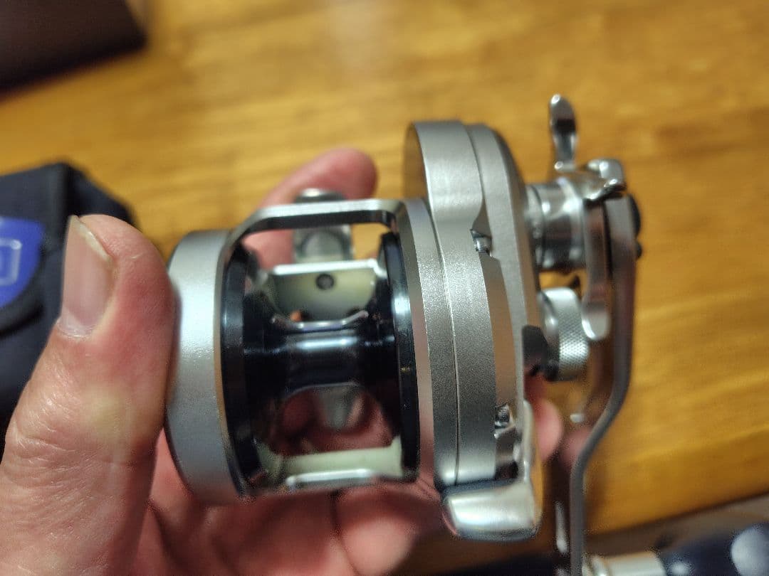 超美品　シマノ　17オシアジガー1500HG