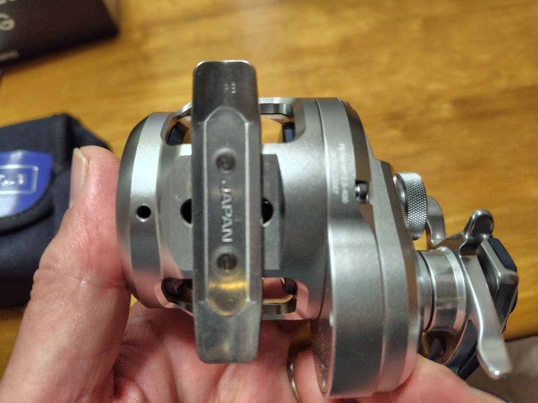 超美品　シマノ　17オシアジガー1500HG