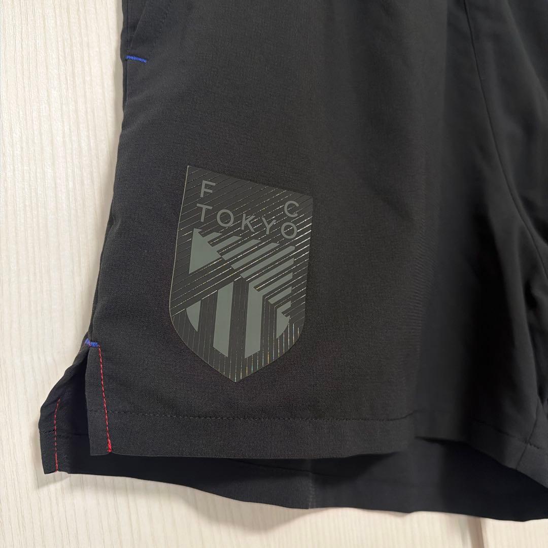 2025 FC東京×ニューバランス　ブラックアウトTシャツ　ウーブンショーツ　Ｌ