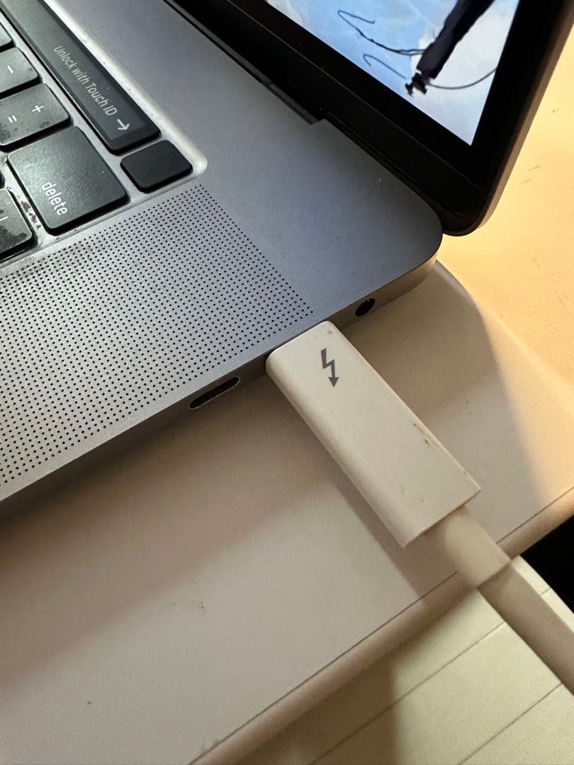 LG 34WK95Uウルトラワイドモニター 本体