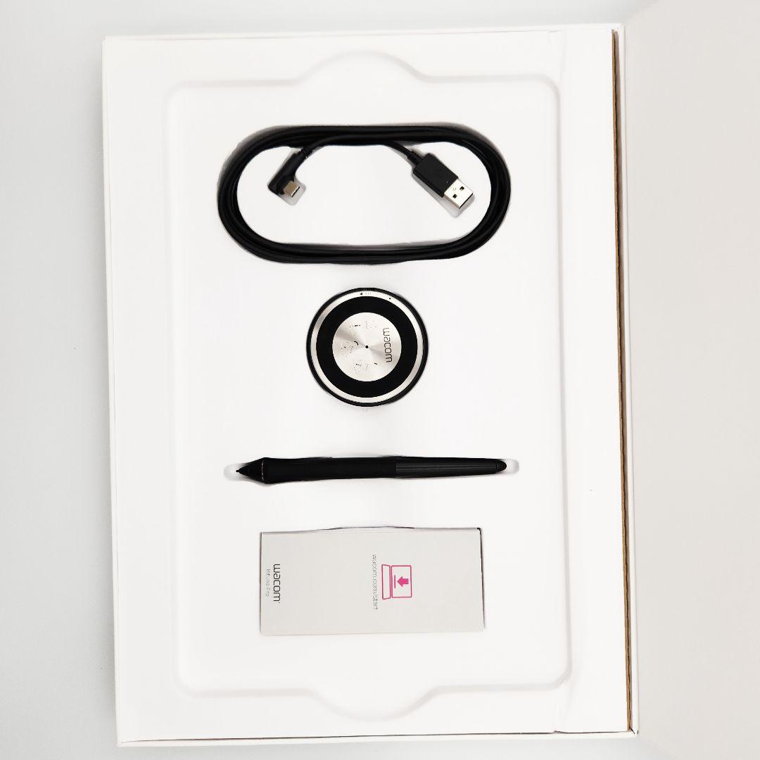 【美品】Wacom Intuos Pro PTH-660 ペンタブレット
