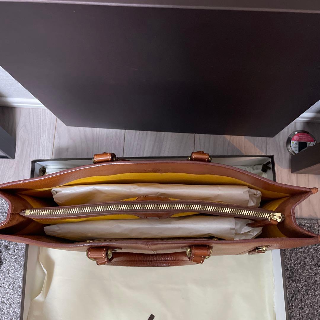 【美品】土屋鞄 ウルバーノ シティートート ブラウン