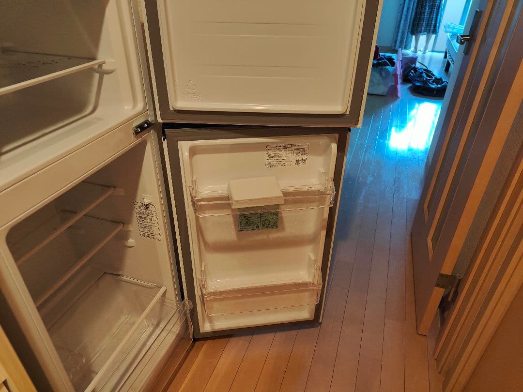 冷蔵庫 HR-B12HW ハイセンス 使用期間半年 引越しによる処分のため特価