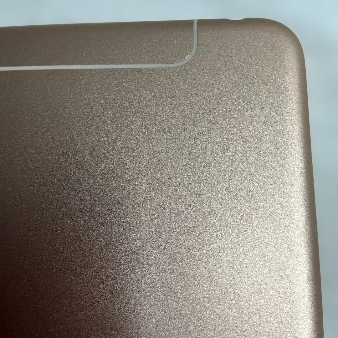 maybさん専用　超美品iPad Mini 第5世代本体+ケイブル＋充電器＋箱付