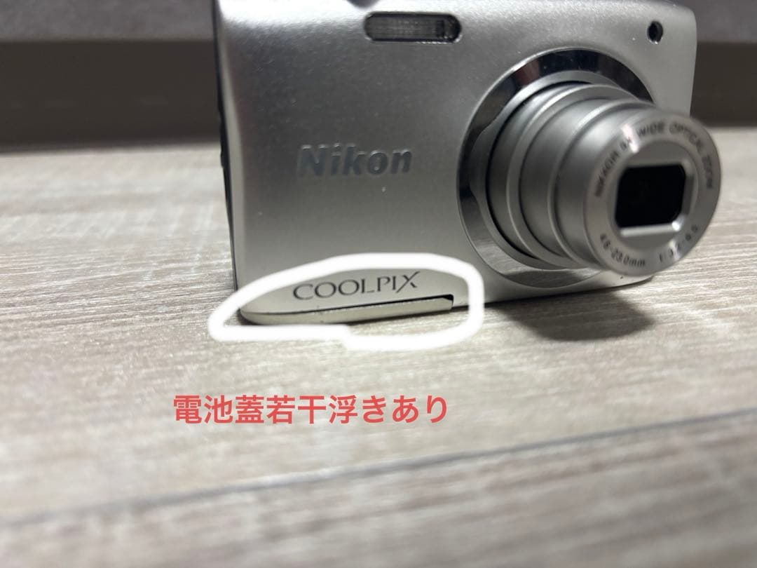 Nikon COOLPIX A100シルバー　コンパクトデジタルカメラ