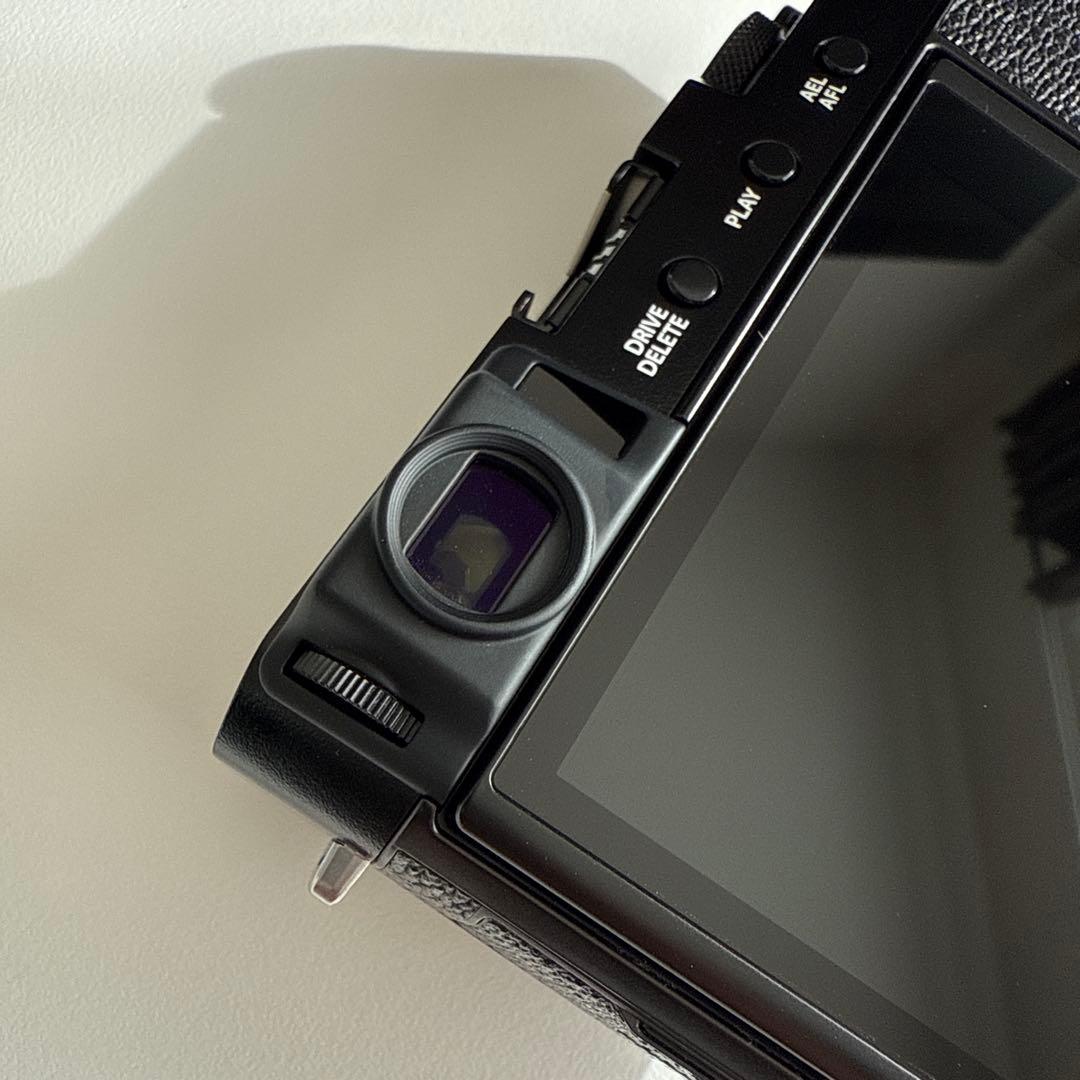 【ぽっぽ】FUJIFILM X-E4 ミラーレス一眼 本体