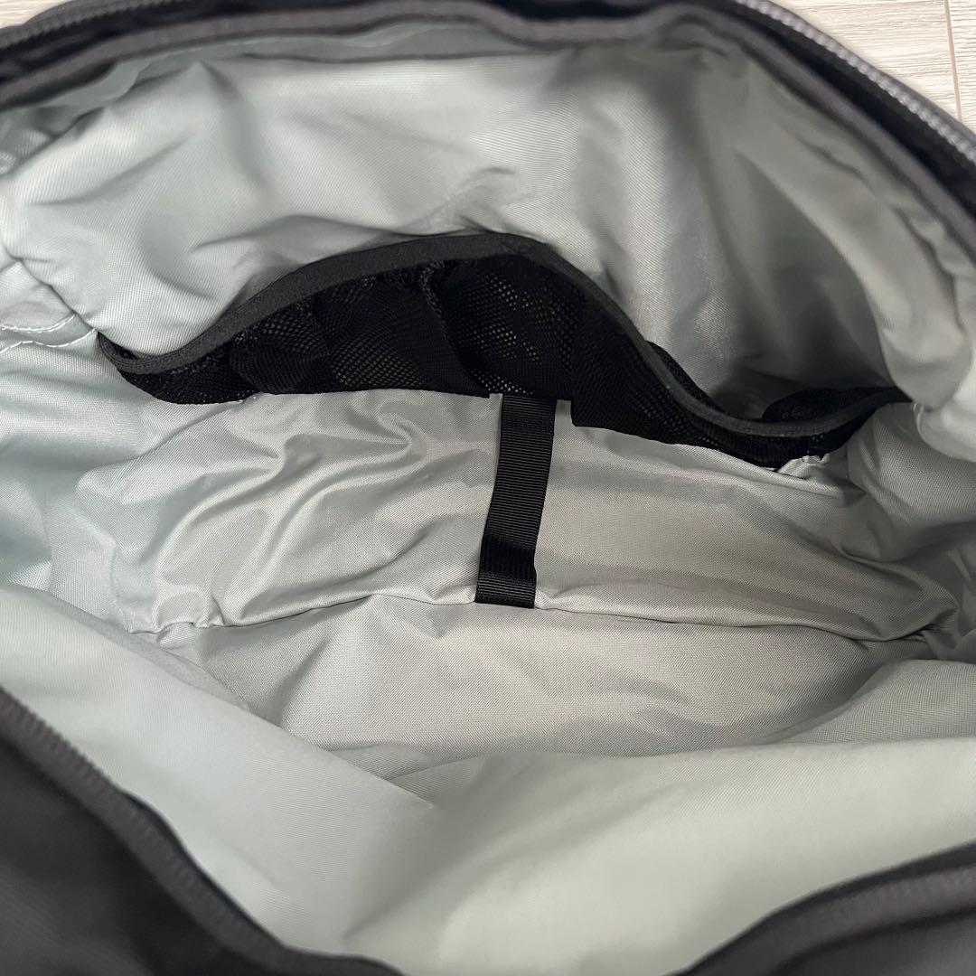 ノースフェイス　THENORTHFACE ベビー　スリングバッグ　抱っこ紐