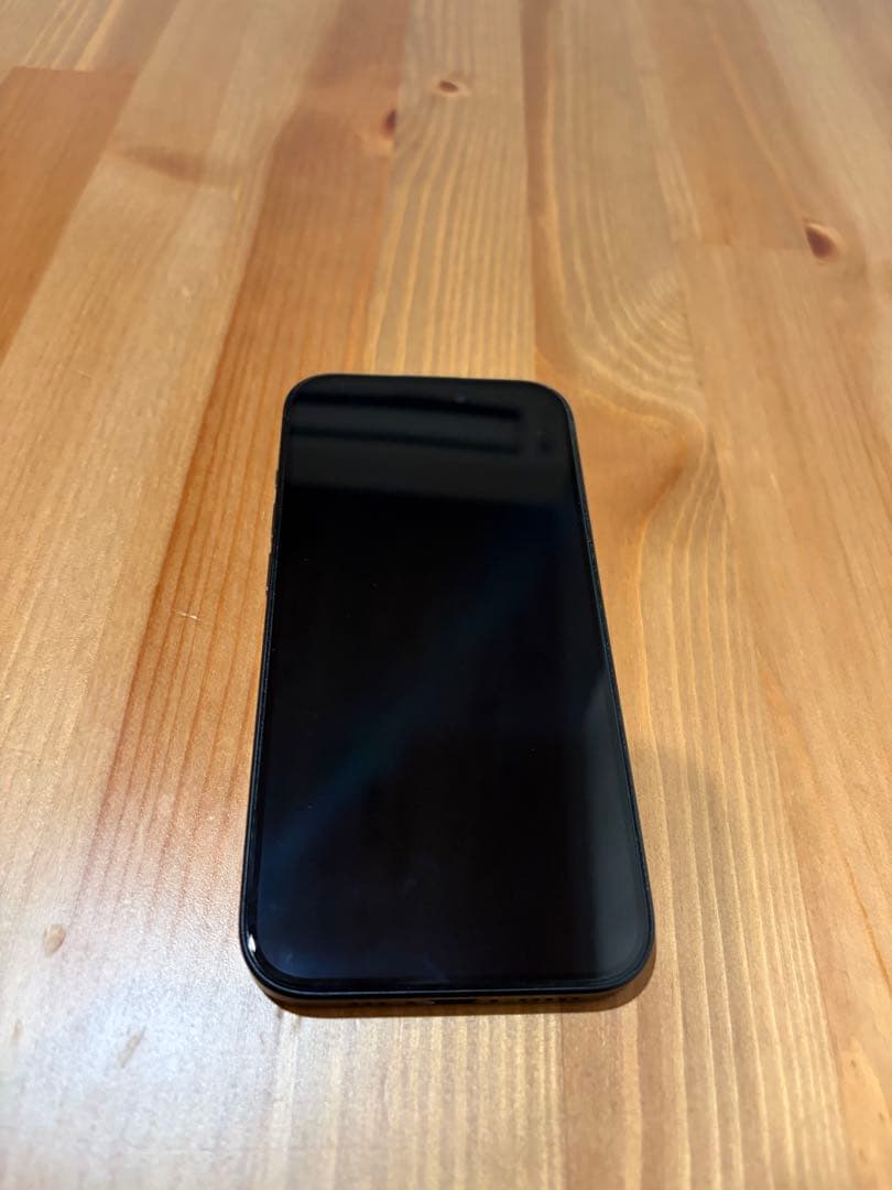 iPhone15 128㎇　充電最大容量94% 美品　フィルム　ケース　箱付き