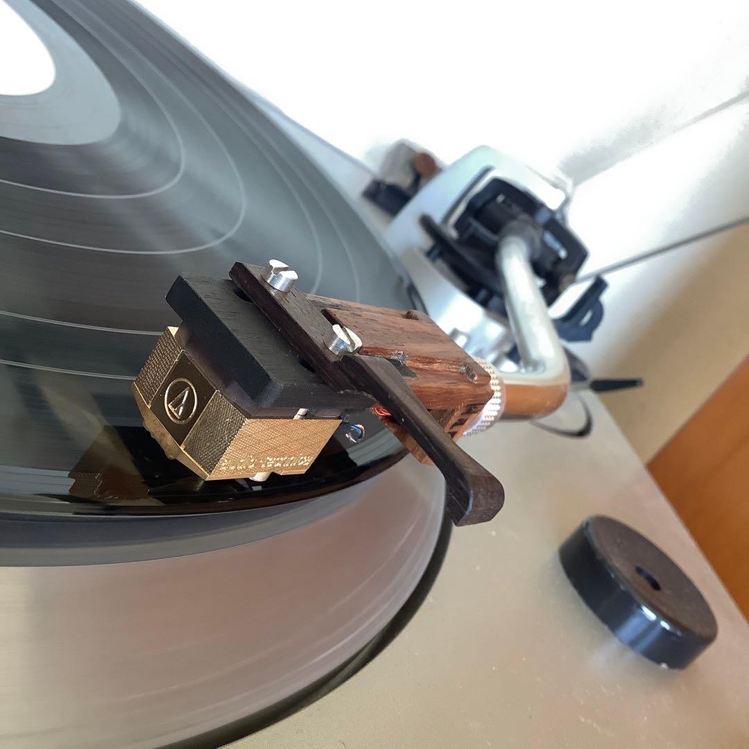 レコード音の追求　　木のヘッドシェル　(備長炭➕花梨、黒檀の指掛け) 9g