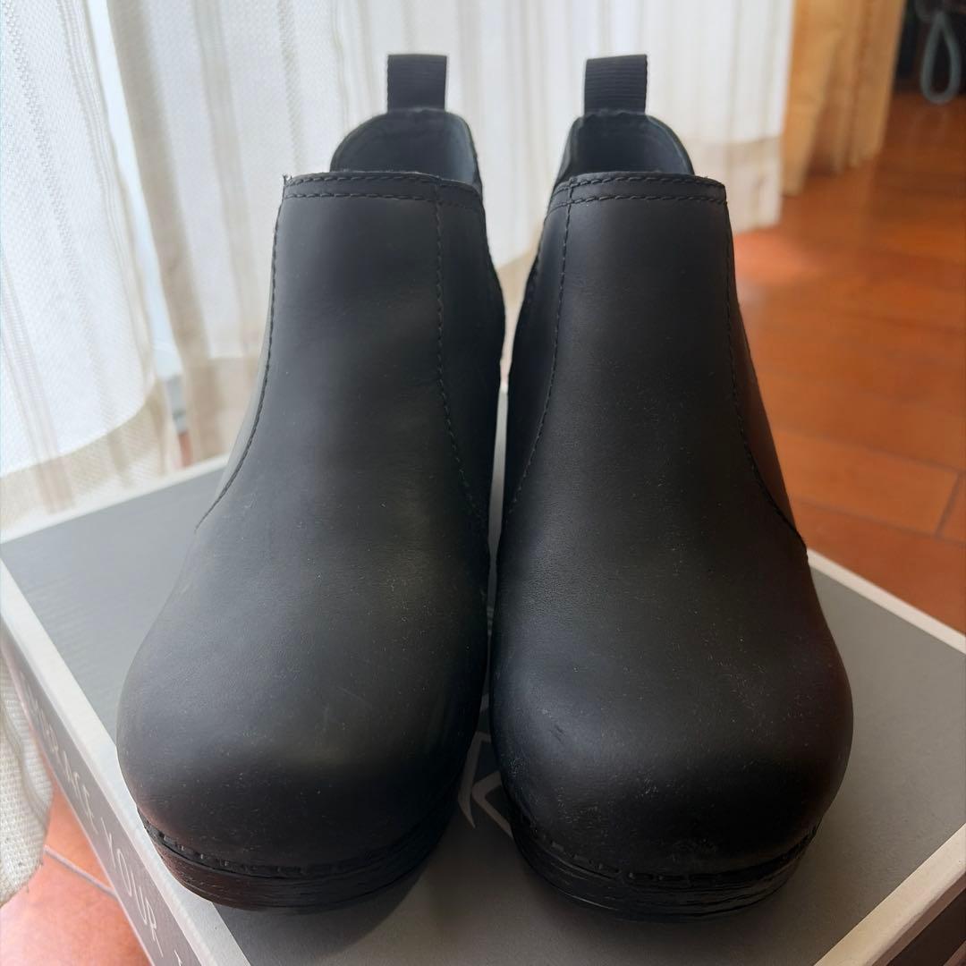 dansko Frankie Oiled ブラック サイドゴアブーツ