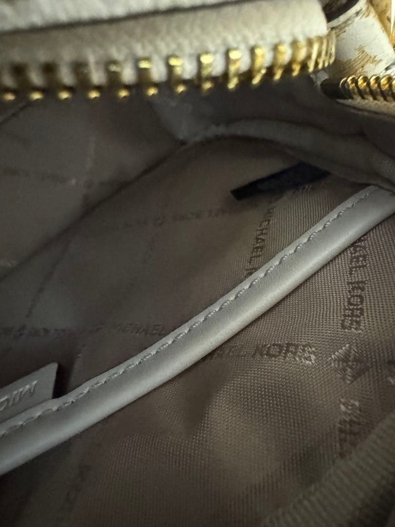 Michael Kors マイケルコース　クロスボディバッグ　ショルダーバッグ