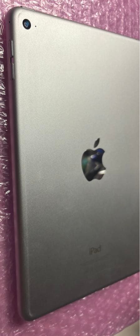 iPad mini 第4世代　128GB Wi-Fiモデル