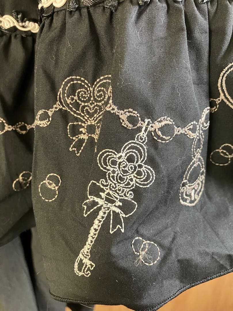 ☆h.NAOTO FRILLゴスロリブラックフィッシュテールドレスロリータフリル