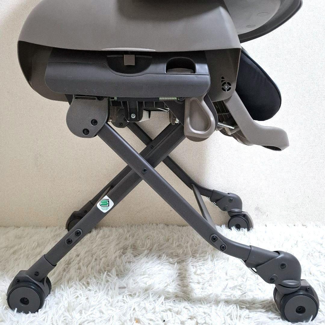 【未使用級美品】コンビ ネムリラ 4キャス 手動 ハイローチェア