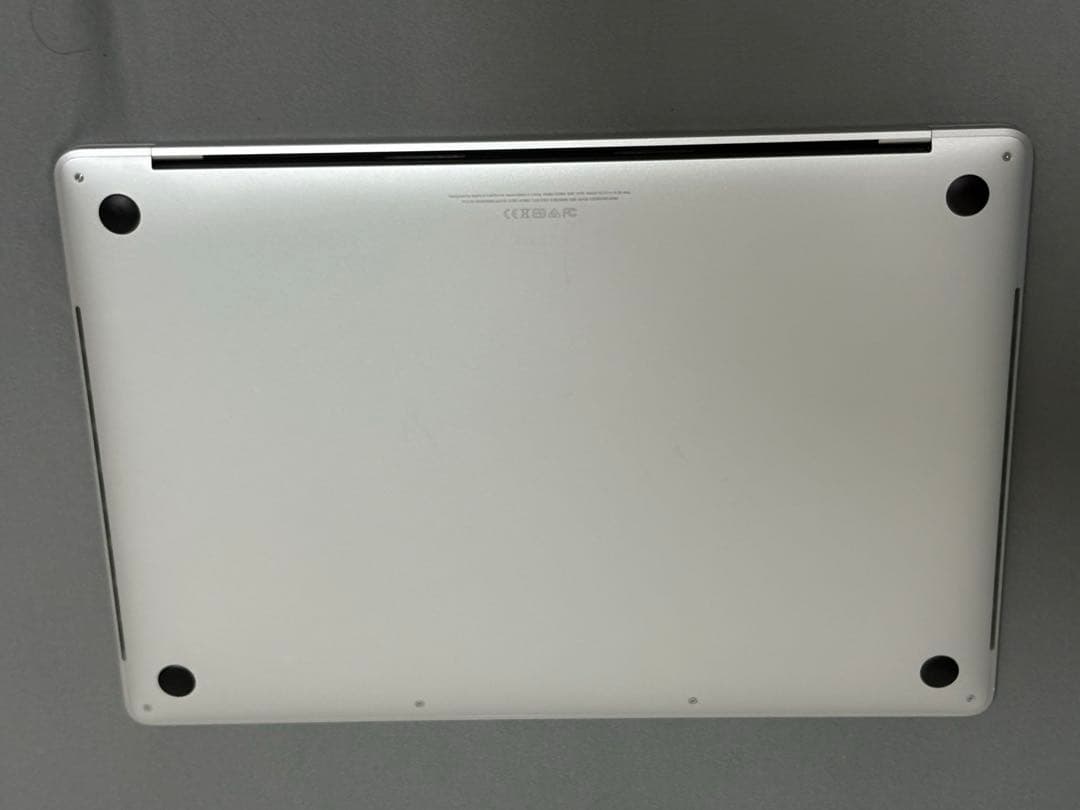 Apple MacBookPro 2018 15インチi7/16GB/512GB