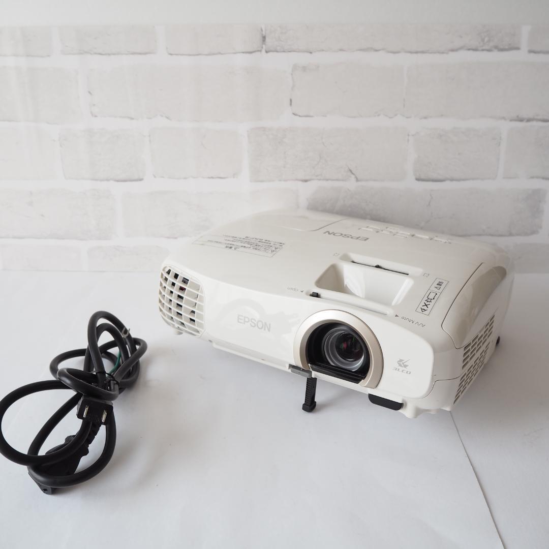 ⭐️美品⭐️EPSON EH-TW5200 プロジェクター 3D　ランプ590H